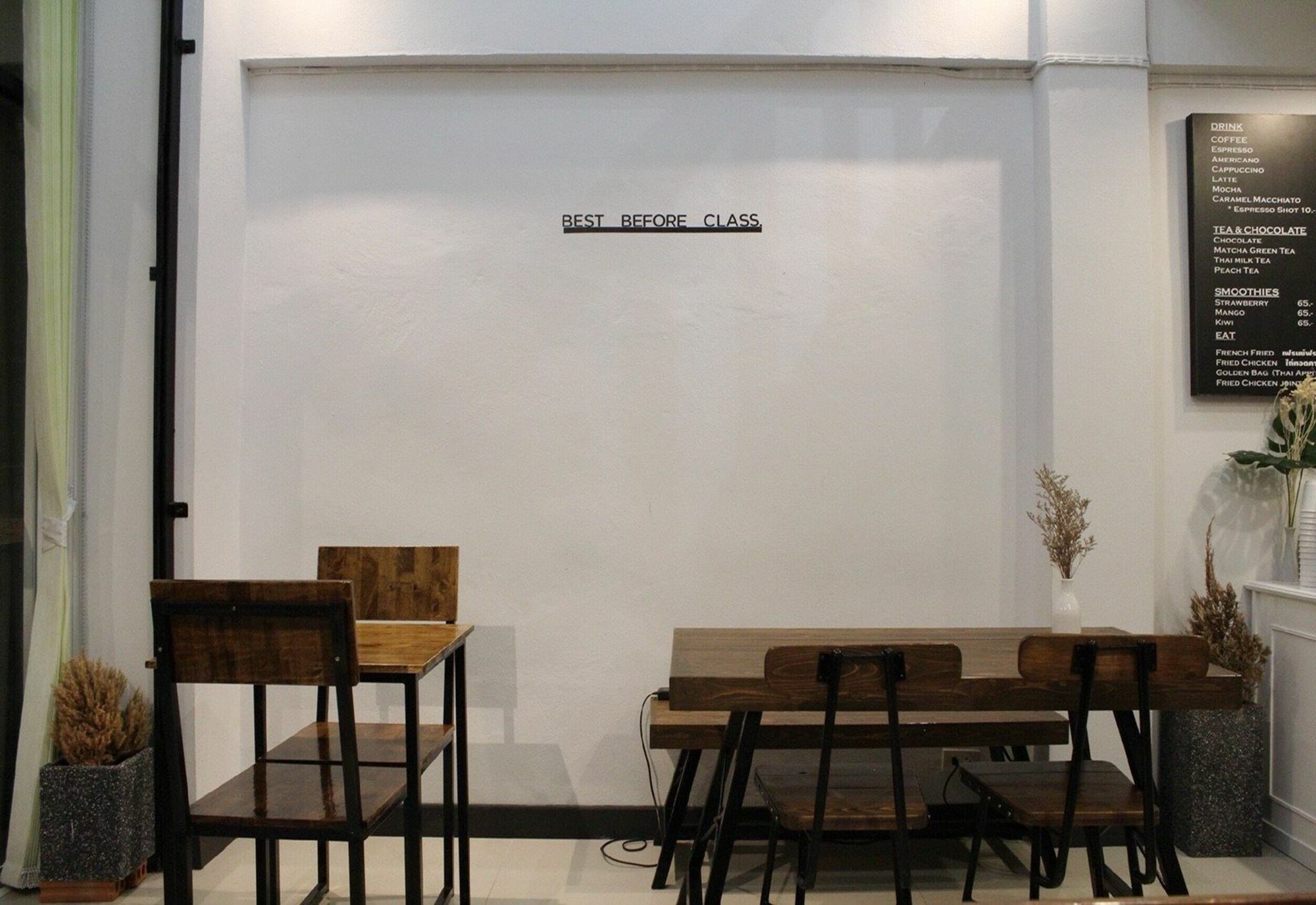 The Most Coffee & Guesthouse Τσιάνγκ Μάι Εξωτερικό φωτογραφία